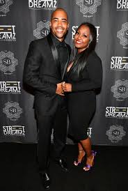 How tall is Keshia Knight Pulliam?